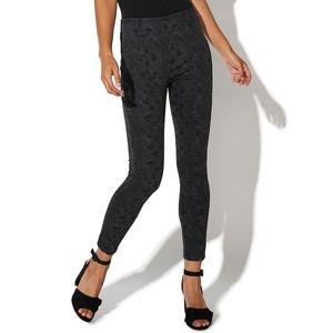 Vylette Ankle Leggings (medium) new with tags!!